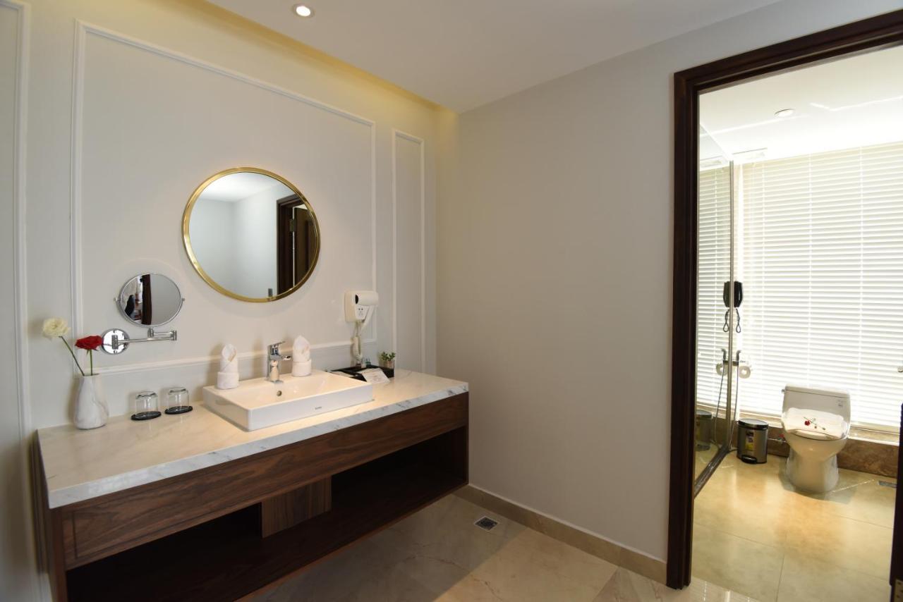 Phu Cuong Hotel Ca Mau Екстер'єр фото